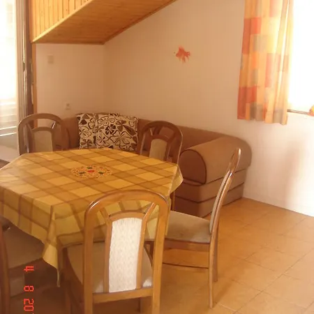 Apartment Renata Primosten
