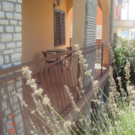 Apartment Renata Primosten