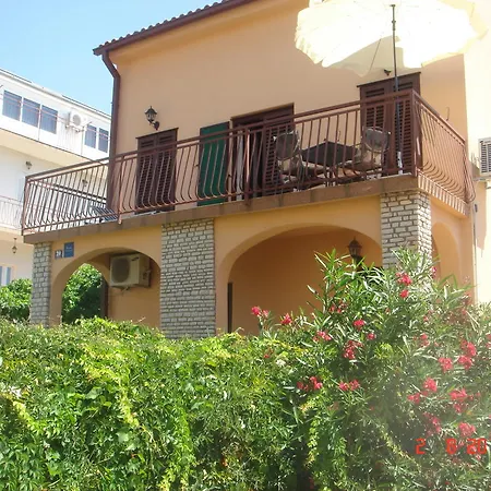 Apartment Renata